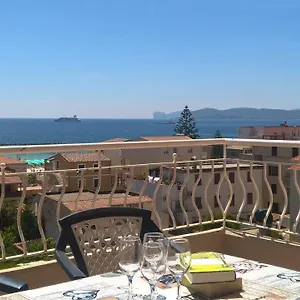 flat358.hotelsalgherosardinia.com/